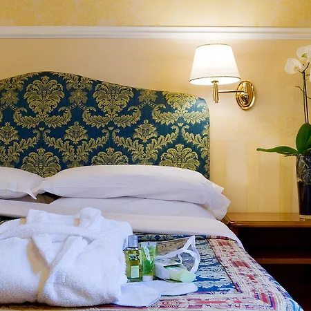 Silla Hotel 3*