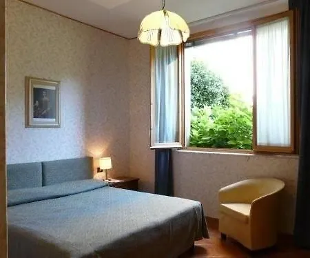 Silla Hotel 3*