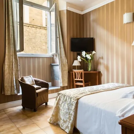 Silla Hotel 3*