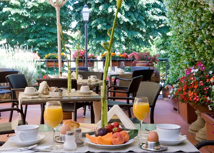 ホテル シッラ 3*